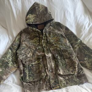 Hull Trucking Camo Insulated Hooded Bomber Jacket Men’s XL